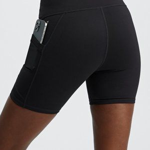 Fabletics On-the-Go High-Waisted 6” Short Black Small NWT